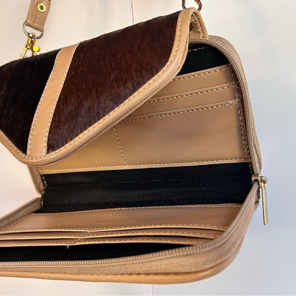 Crossbody Wallet- Tooled Mexican Hand Bag- bolsa Artisanal - Leather /Cowhide(B) - Picture 8 of 16